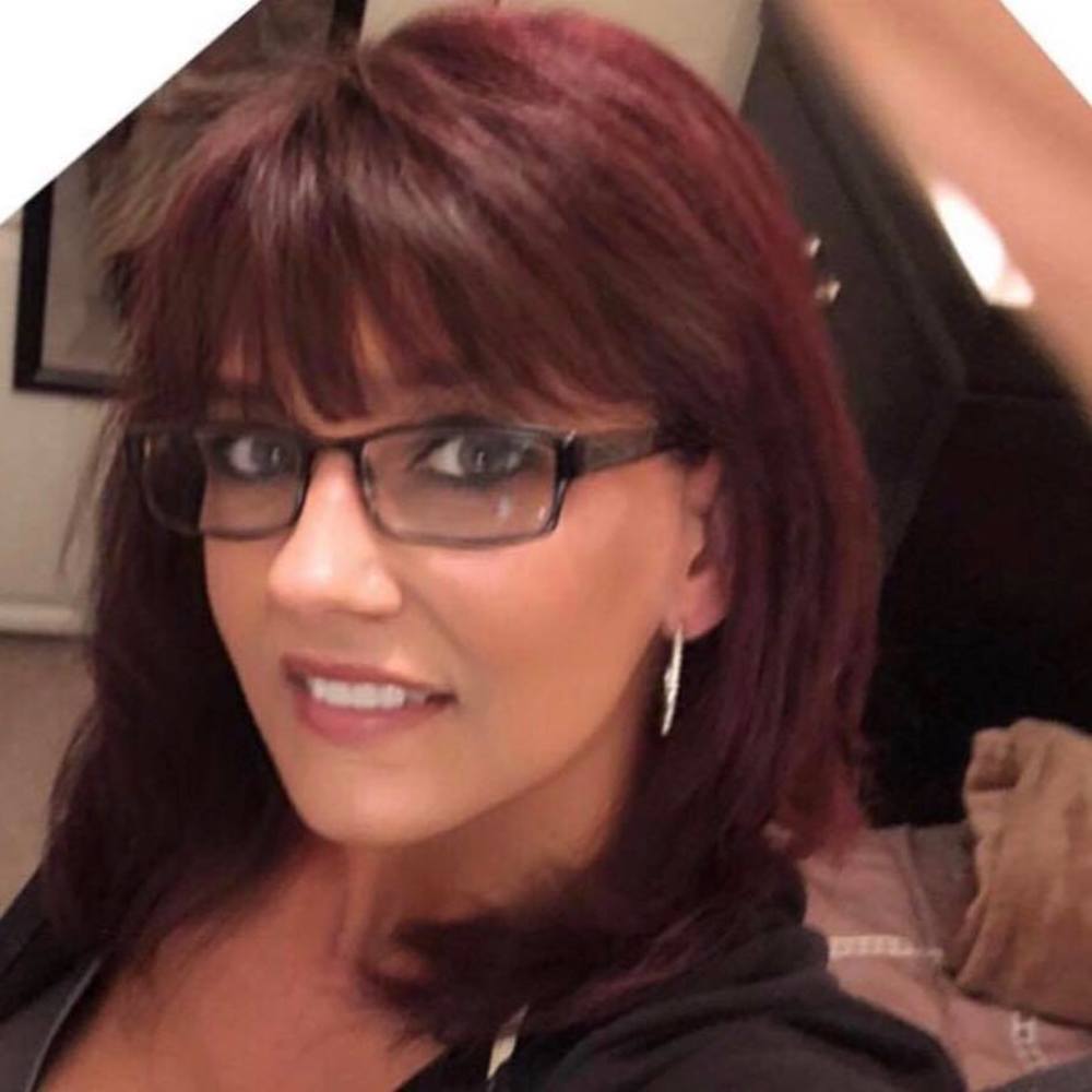 Meet your Posher, Stacy